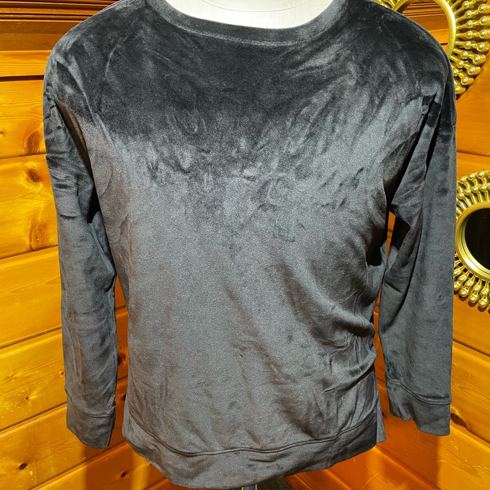 Womens 32 Degrees Black  Sweatshirt Style Velour  SUPER Soft Pullover.
